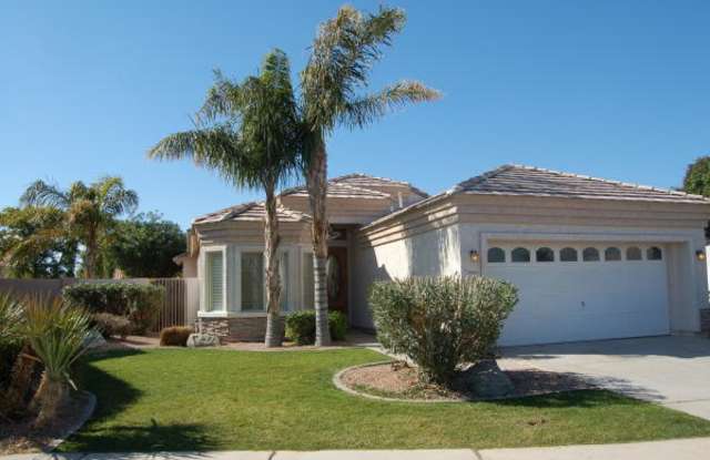 Ocotillo lakes waterfront home for rent photos photos