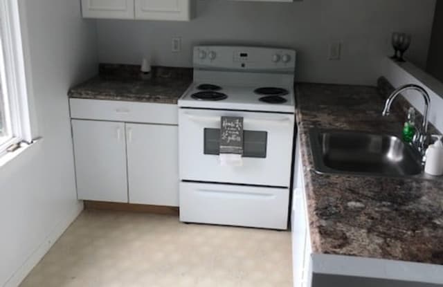 416 White Street - 416 White St, Greensburg, PA 15601