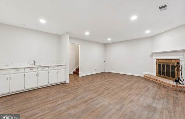 5875 WOODFIELD ESTATES DRIVE photos photos