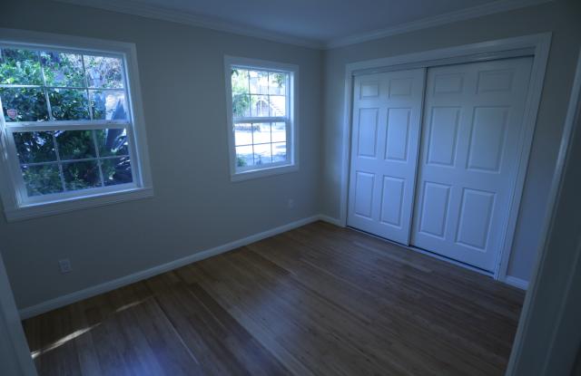 4653 Davenport Avenue - 1 Gallery 4