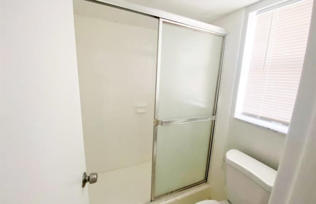 4539 Treehouse Ln - 4539 Treehouse Lane, Tamarac, FL 33319