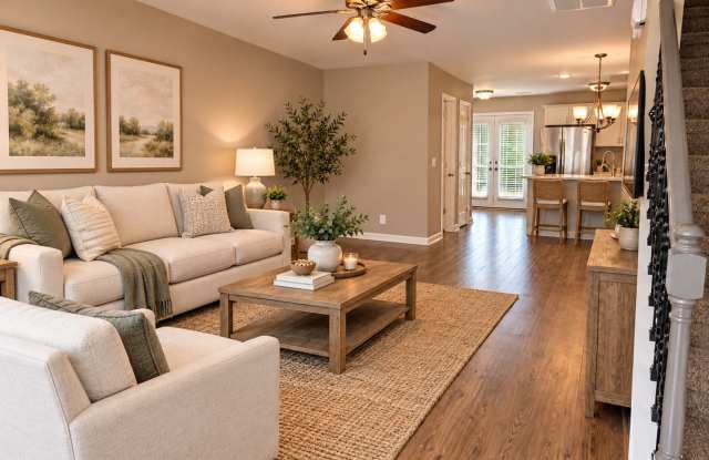 END UNIT!! 2 Bed/2.5 Bath Condo! Close to I-24!! Gallery 1