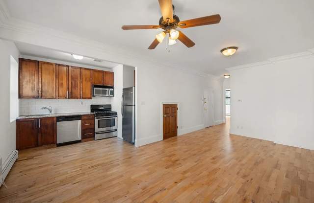 36 Russell St # 20 photos photos