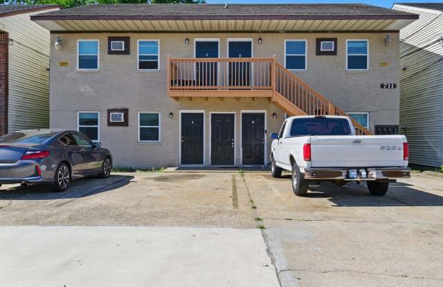 711 Easy Street - 1 photos photos