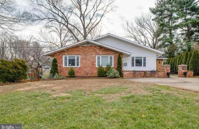 9913 FARR Drive photos photos