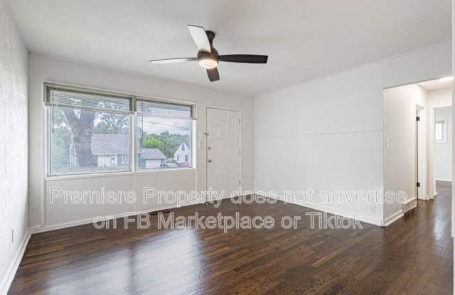 7606 E 50th Ter Gallery 2