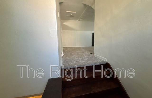 3021 Harney St Gallery 2