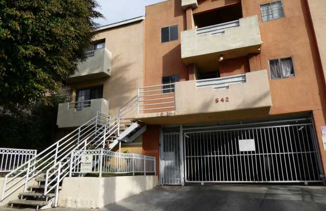 2-Bedroom First-Floor Condo with Utilities Included in Los Angeles! photos photos 2-Bedroom First-Floor Condo with Utilities Included in Los Angeles! photos photos