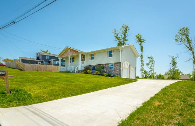 8128 Fallen Maple Dr photos photos