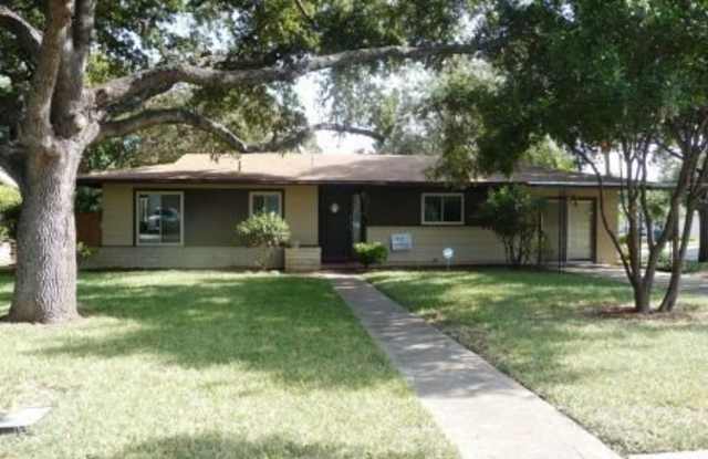 702 Byrnes Dr photos photos