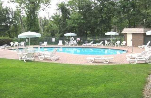 100 Oxbow Drive Gallery 2