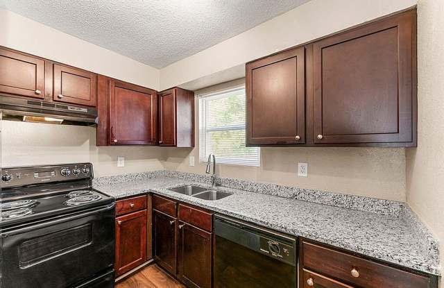 Avondale Reserve Apartment Homes Gallery 2