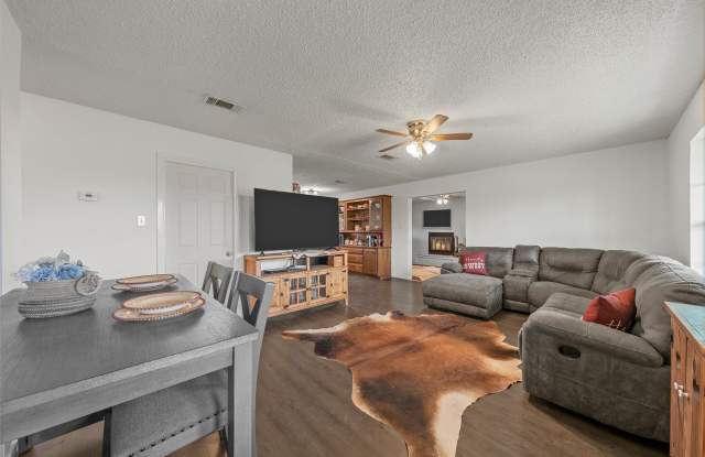 2851 Fm 339 Gallery 2
