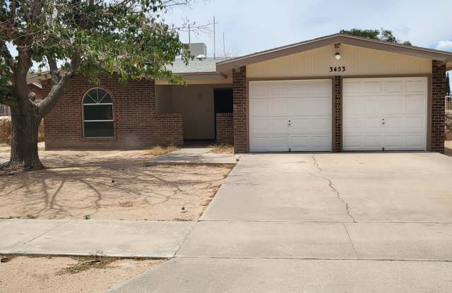 3453 Hollyglen Street photos photos