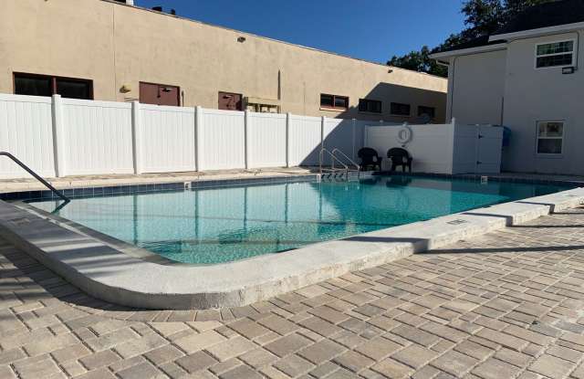 2/1.5 Townhome in Downtown New Port Richey Gallery 3