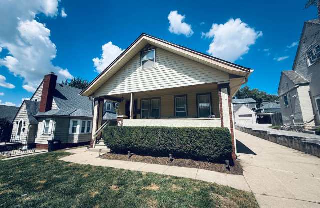 Charming Morton Meadows 3BR Home – 4666 Poppleton Ave photos photos