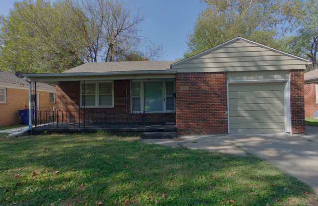 1715 S Fabrique - 1715 South Fabrique Drive, Wichita, KS 67218