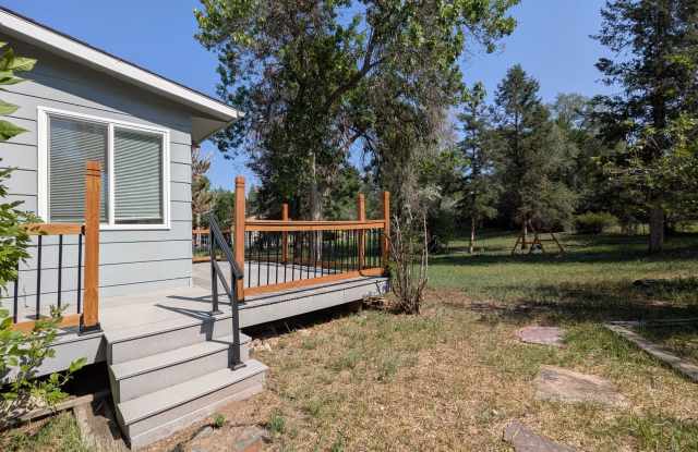 Spacious 4-Bedroom Ranch on Large Lot with Finished Basement Gallery 3