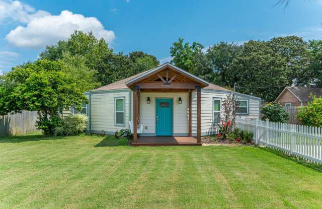 502 Third Ave photos photos