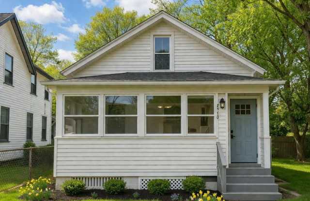 Charming Cleveland Home in Prime West Side Location photos photos