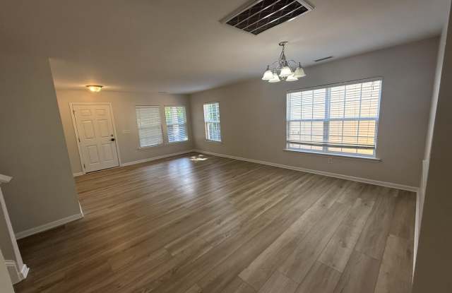220 Milpass Drive Gallery 4