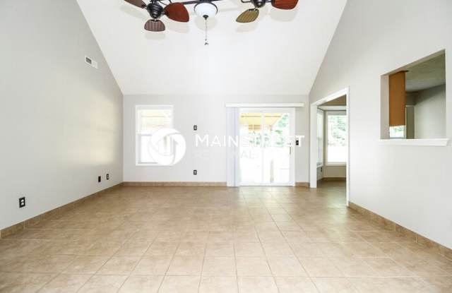 353 Clearlake Drive Gallery 3