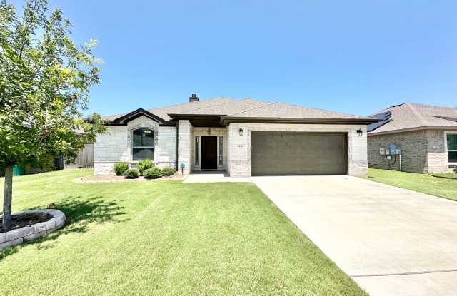 Viewable August 8th! Pets Accepted! photos photos