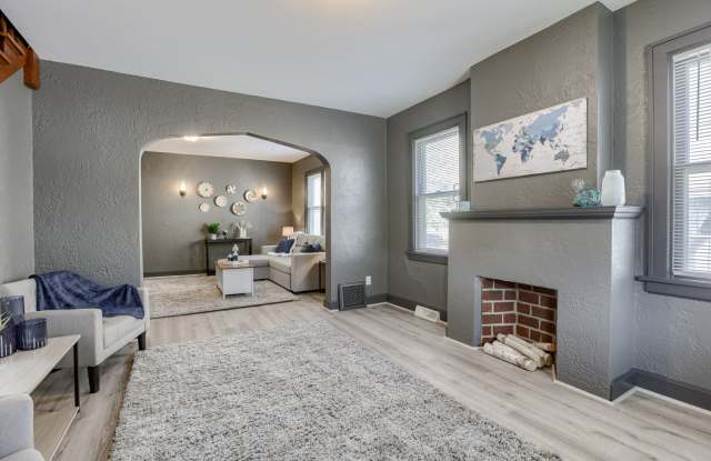 Charming Townhome in an Ideal Location – 228 Frank Street - 228 Frank Street, Council Bluffs, IA 51503