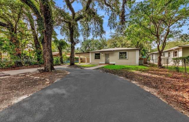 6221 SW 35th St photos photos