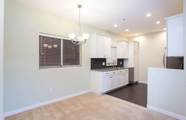 Lovely single-story condo in the community of Rancho Mission Trails! - 7683 Mission Gorge Road, San Diego, CA 92120