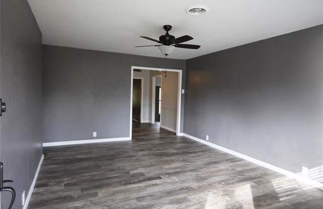 1204 Sherwood Drive Gallery 2