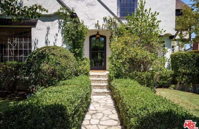 3623 Shannon Rd Gallery 2