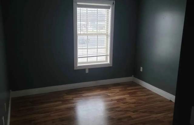 100 Stonecrest Drive Gallery 3