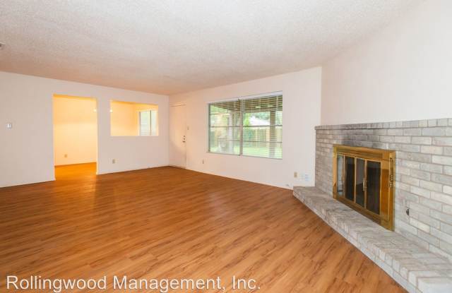2407 Burly Oak Drive Gallery 3