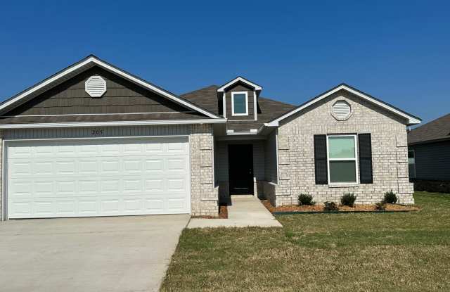 No Tricks, Just Treats! Get a KitchenAid Mixer + Visa Gift Card When You Sign by 10/31! | Charming 3 Bedroom, 2 Bathroom Home in Cypress Bend Gallery 4