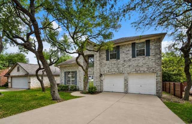 Beautiful and impeccably maintained traditional home located in the highly desirable Waters at Canyon Springs community. Gallery 3