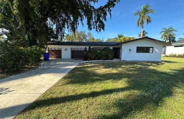 3933 E River Drive photos photos 3933 E River Drive photos photos