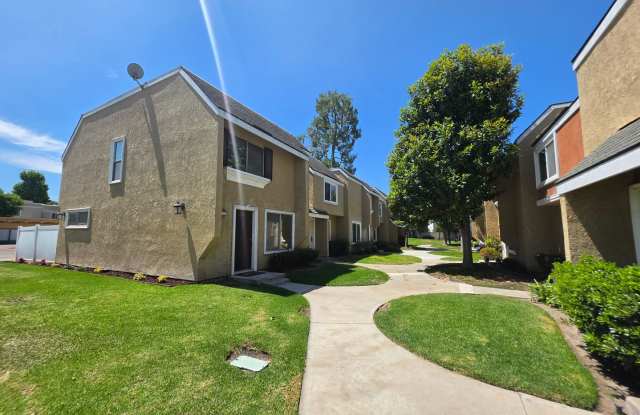 El Camino Real Community: 2 Bedroom 1.5 Bath Attached Townhouse Gallery 3