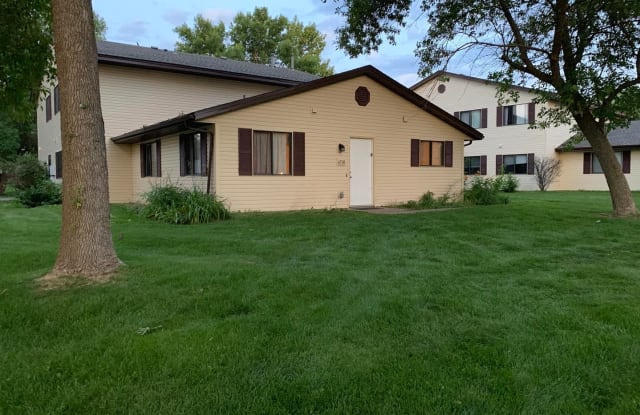 6530 83rd Ct. N - 6530 83rd Court North, Brooklyn Park, MN 55445