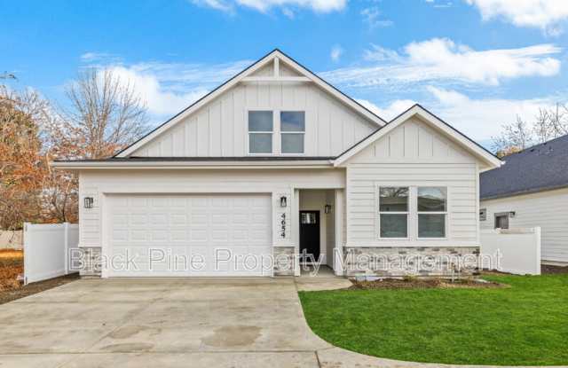 4654 North Maple Grove Road photos photos