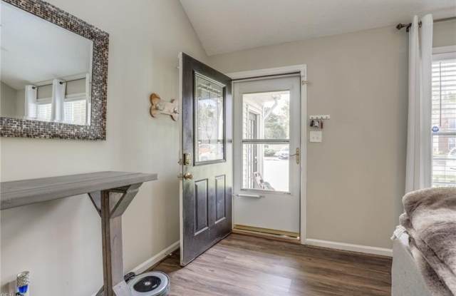 2161 Lyndora Road Gallery 3