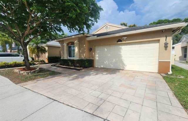 250 E Riverbend Drive Dr SUNRISE, FL 33326 photos photos
