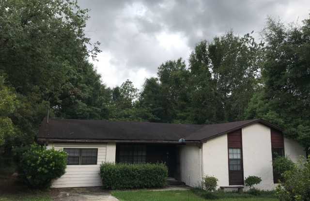 4x2 large home for rent! photos photos