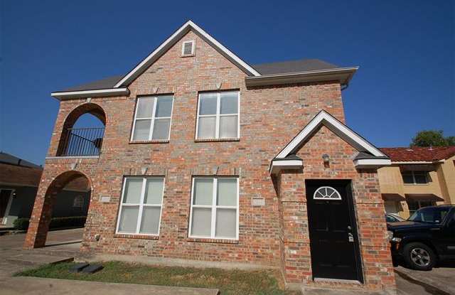 3212 S University Drive - 3212 South University Drive, Fort Worth, TX 76109
