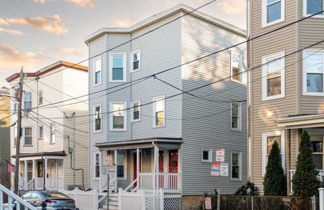 8-12 Speridakis Terrace - 8 photos photos