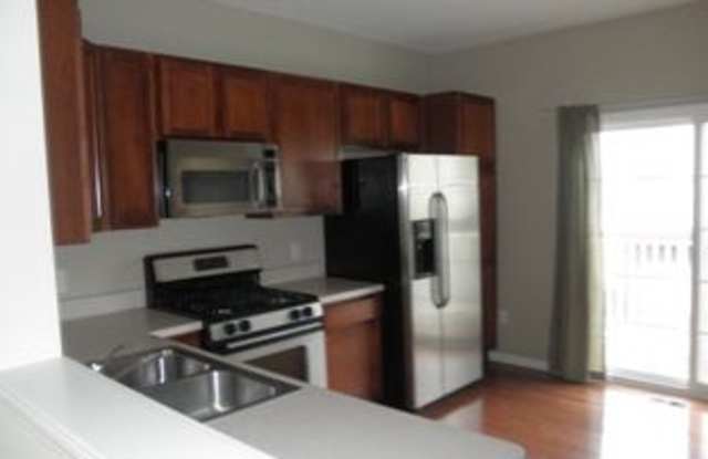 44721 Ellery Lane Gallery 2