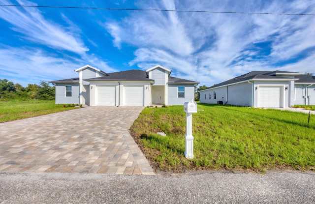 Duplex Unit For Rent In Port Charlotte - 8514 Dinnano Street, Charlotte County, FL 33981