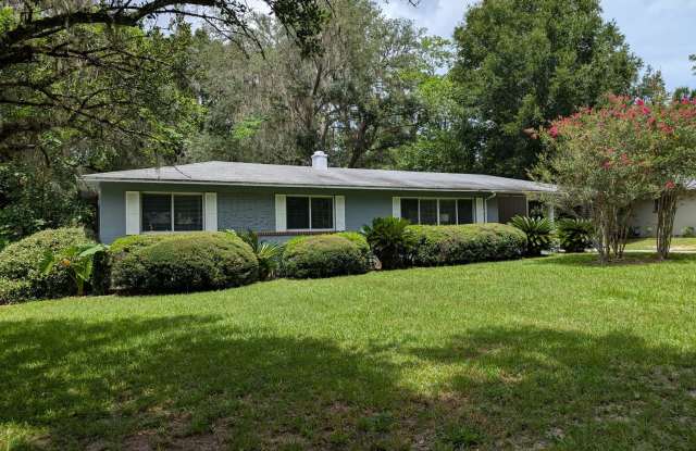 Oakland Terrace rental home - 3716 Southwest 2nd Place, Gainesville, FL 32607