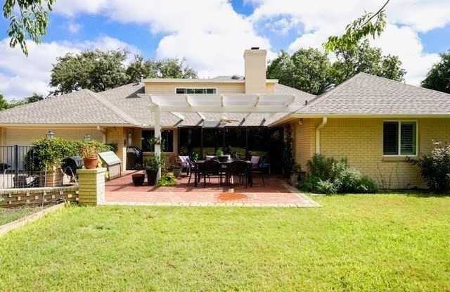 4216 Ridglea Country Club Drive Gallery 4
