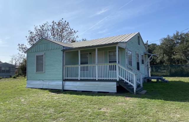 321 DUCK ST photos photos